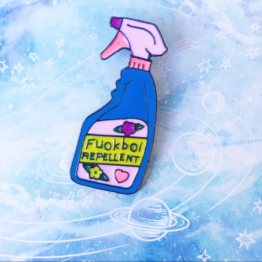 ✨ Fuokboi Repellent Pin ✨ - Picture 4 of 5